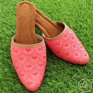 Women Mules/Jutti - Peach