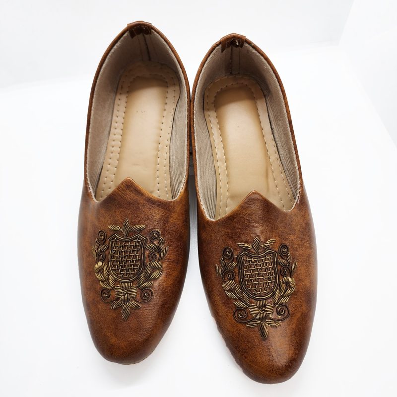 Crest Royal Leather Juttis - Tan