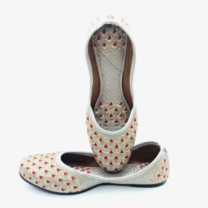 Grey Embroidery Punjabi Jutti