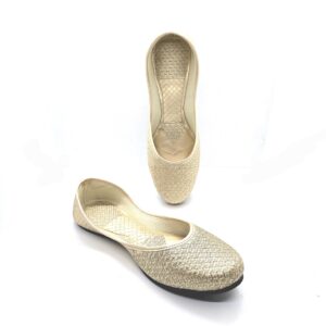 Golden Embroidered Punjabi Jutti