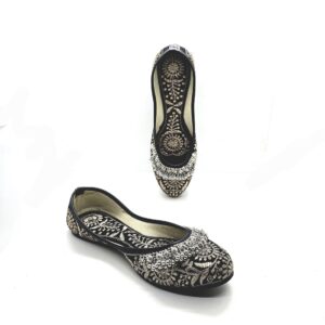 Embroidered Punjabi Jutti