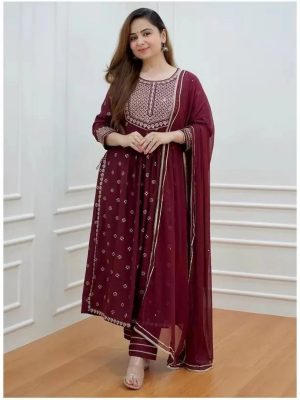 Nayra Cut Kurta Bottom & Dupatta Set